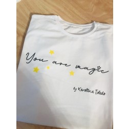 Camiseta You Are magic de Karolina Toledo